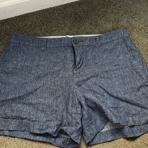 6 pairs of Old Navy everyday shorts